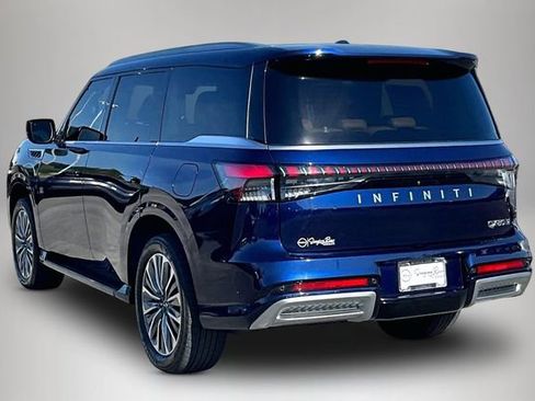 Used 2025 INFINITI QX80 Sensory AWD/4WD image 4