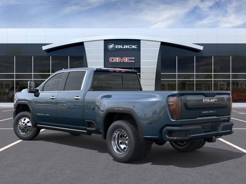 New 2026 GMC Sierra 3500 Denali w/ Denali Reserve Package AWD/4WD image 3