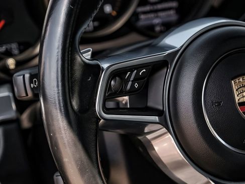 Used 2019 Porsche 718 Cayman RWD image 13