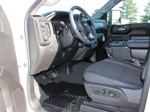 New 2026 Chevrolet Silverado 2500 Custom w/ Custom Value Package AWD/4WD image 13
