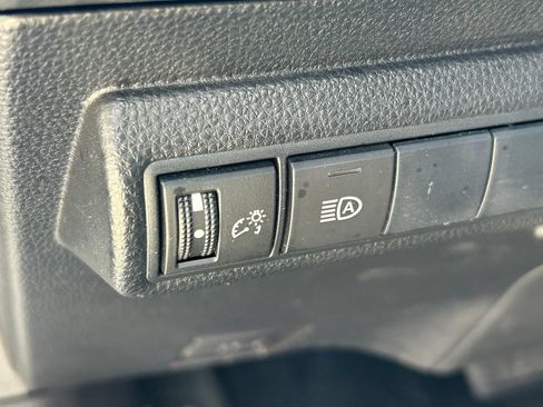 Used 2021 Toyota Corolla LE FWD image 22