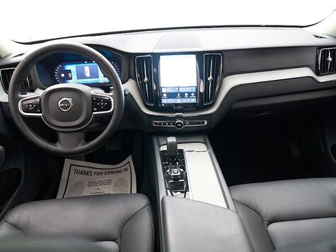 Certified 2025 Volvo XC60 B5 Plus AWD/4WD image 25