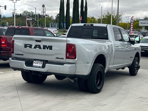New 2026 RAM 3500 Laramie AWD/4WD image 6