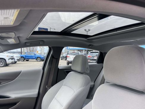 Used 2024 Chevrolet Malibu LT image 3