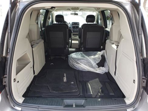 Used 2014 Dodge Grand Caravan SE w/ Quick Order Package 29E SE FWD image 14