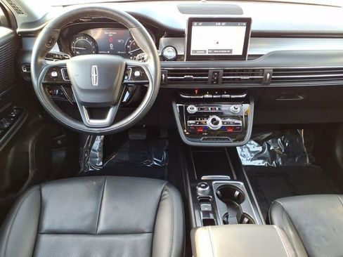 Used 2022 Lincoln Corsair AWD w/ Premium Package image 15