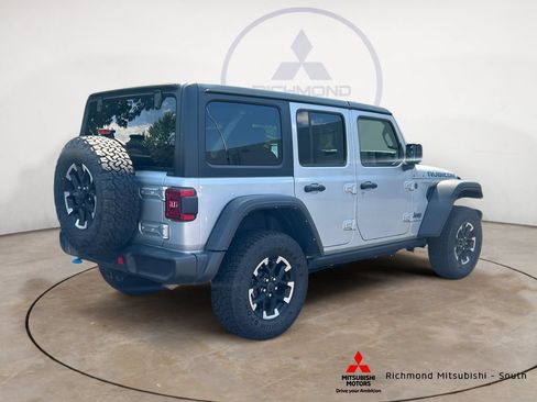 Used 2024 Jeep Wrangler Unlimited Rubicon 4xe AWD/4WD image 3