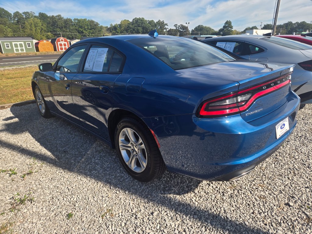 Used 2023 Dodge Charger SXT RWD image 3