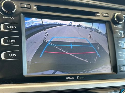 Used 2015 Toyota Highlander XLE FWD image 20