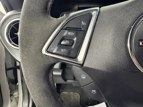 Used 2022 Chevrolet Camaro SS RWD image 14