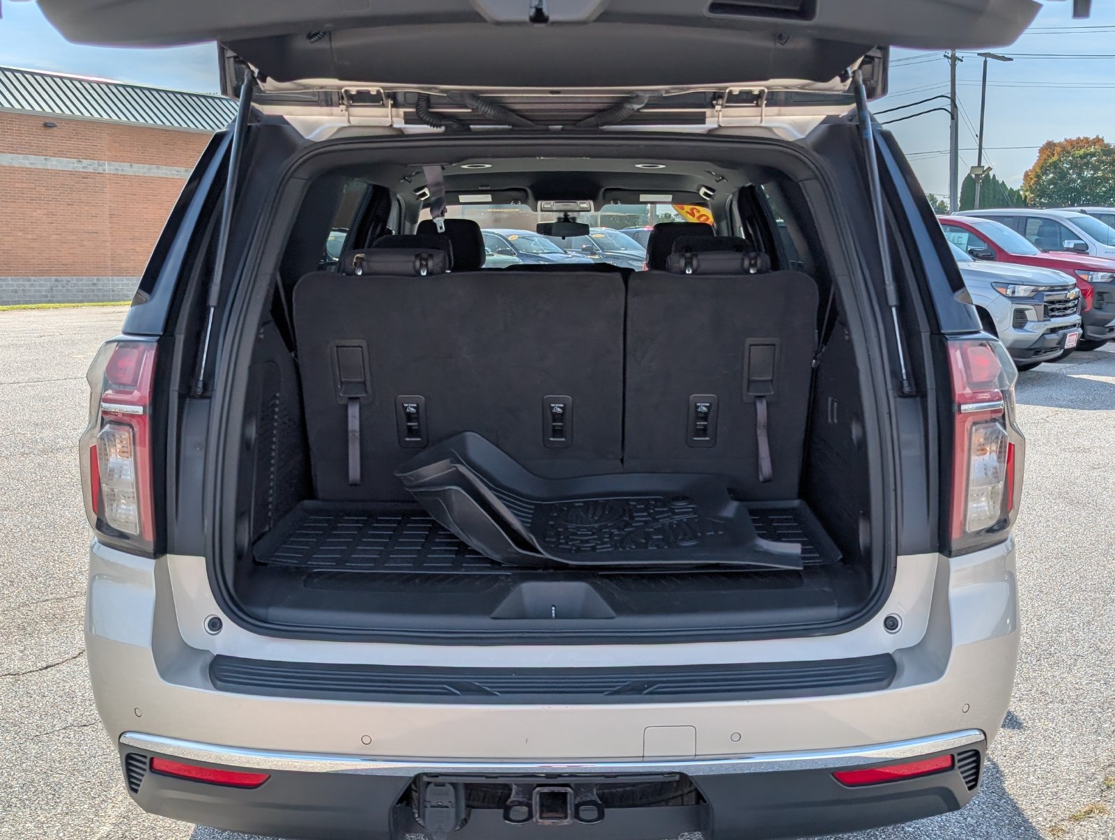 Used 2022 Chevrolet Tahoe LS AWD/4WD image 14