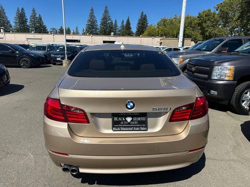 Used 2011 BMW 528i Sedan RWD image 7