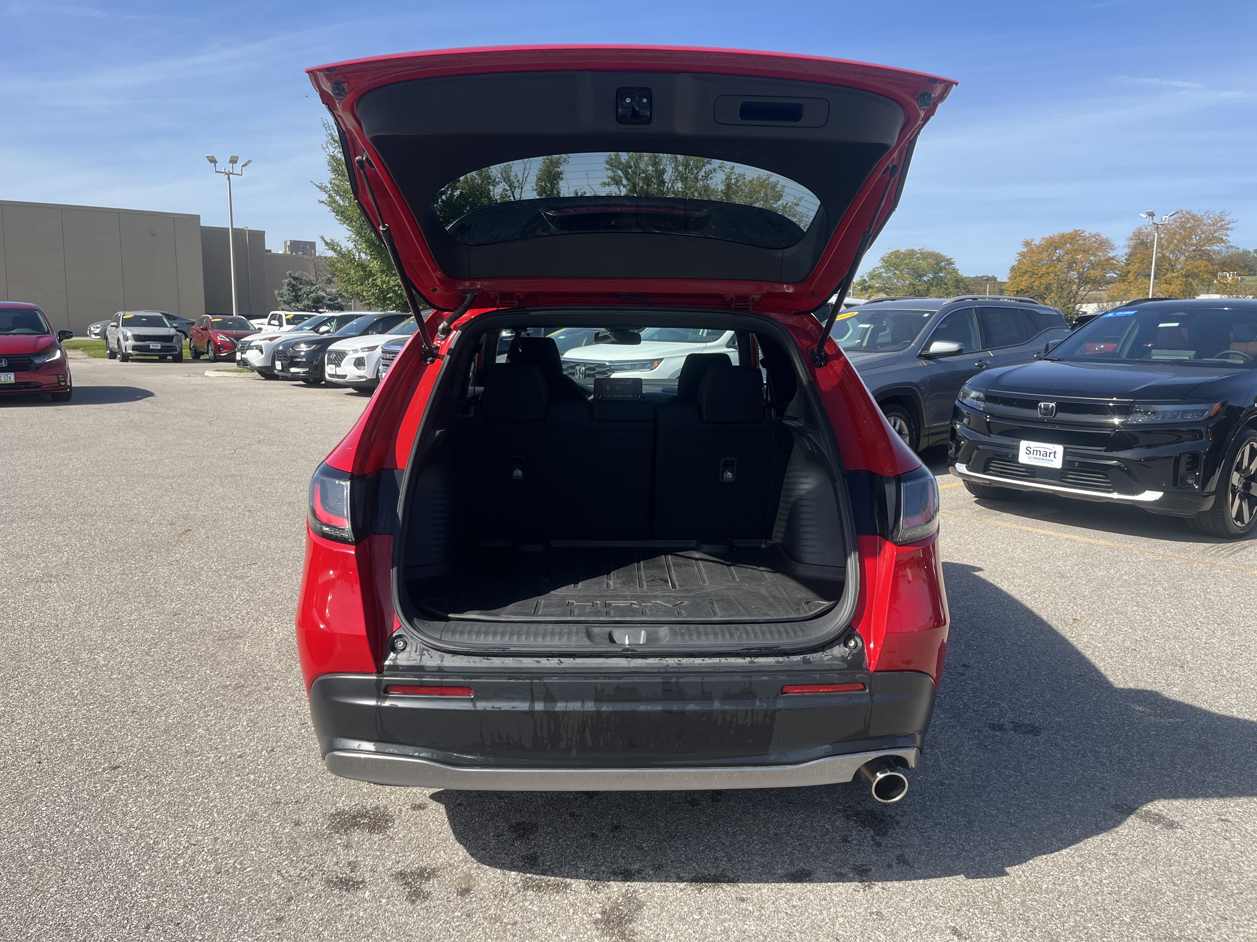 Used 2025 Honda HR-V Sport image 11