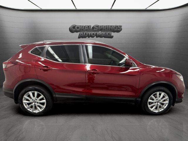 Certified 2021 Nissan Rogue Sport SV FWD image 8