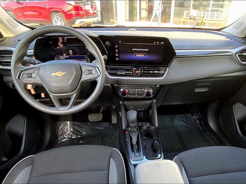 Used 2025 Chevrolet TrailBlazer LT image 14