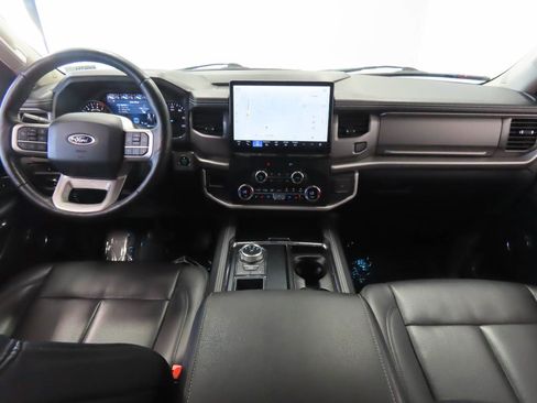 Used 2023 Ford Expedition XLT RWD image 14