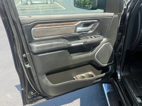 Used 2020 RAM 1500 Laramie AWD/4WD image 13