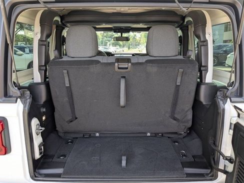 Used 2025 Jeep Wrangler Sport AWD/4WD image 6