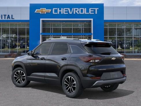 New 2026 Chevrolet TrailBlazer LT w/ Driver Confidence Package FWD image 3