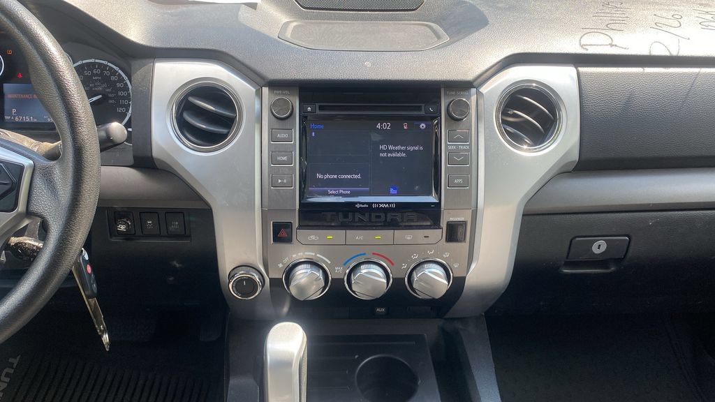 Used 2015 Toyota Tundra SR5 w/ TRD Off Road Package AWD/4WD image 20