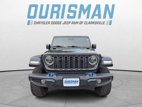 Used 2024 Jeep Wrangler Unlimited Rubicon 4xe AWD/4WD image 2