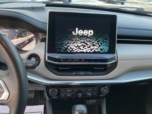 Certified 2022 Jeep Compass Limited image 16