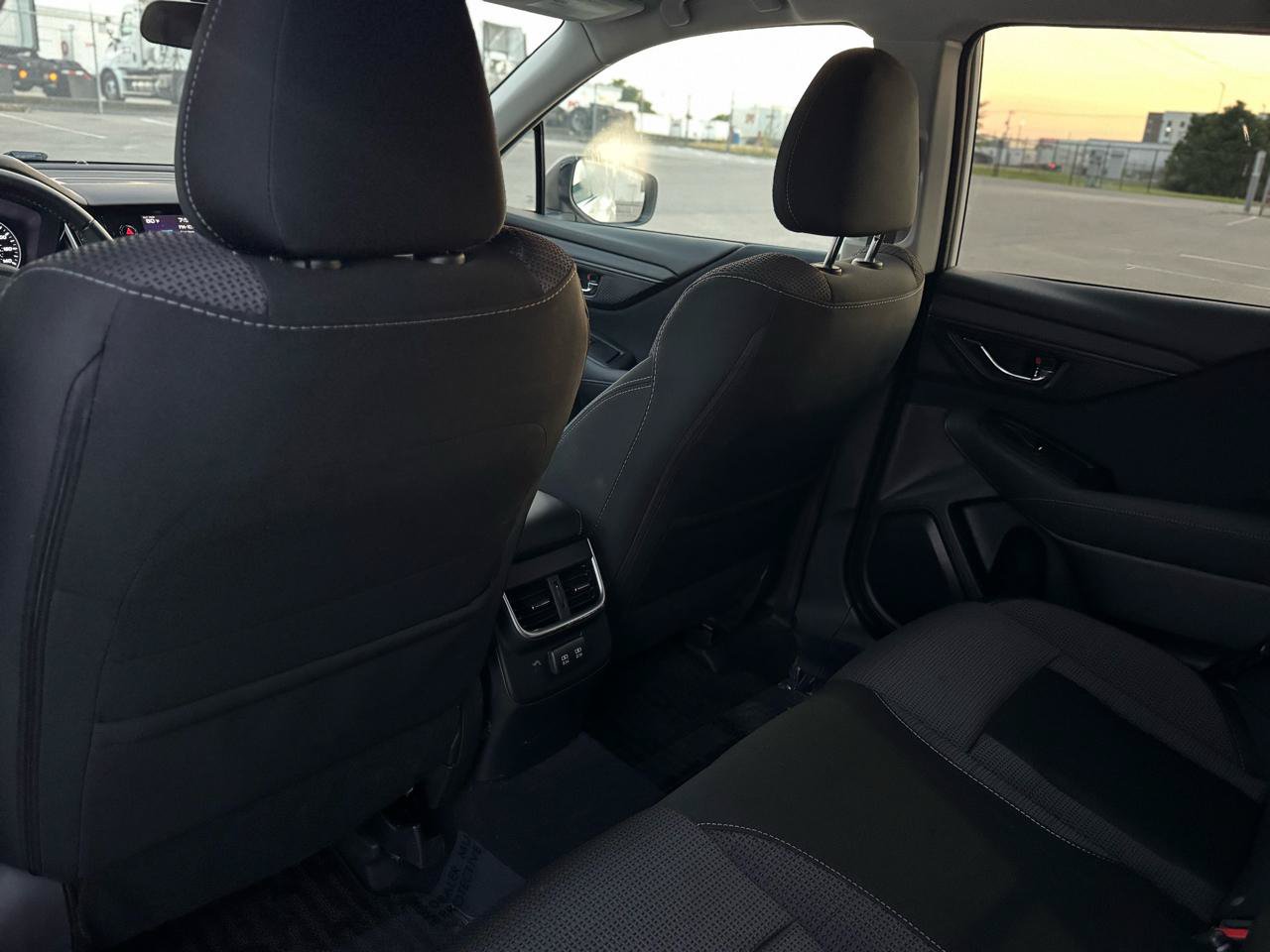 Used 2022 Subaru Outback Premium AWD/4WD image 17