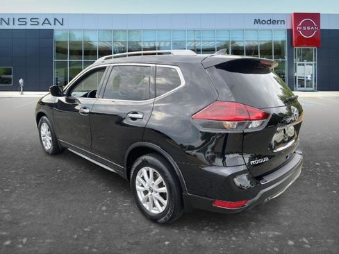 Used 2019 Nissan Rogue S w/ Special Edition Package FWD image 6