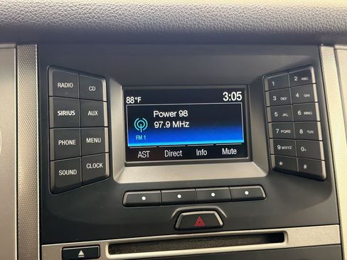 Used 2016 Ford Expedition XLT AWD/4WD image 20