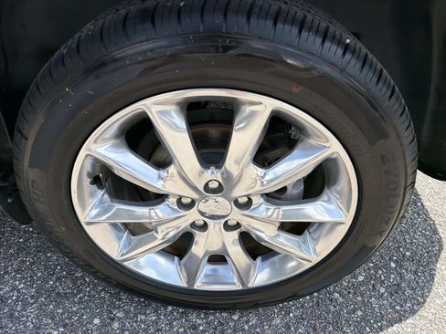Used 2017 Jeep Cherokee Limited FWD image 25