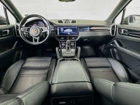 Used 2020 Porsche Cayenne AWD/4WD image 26