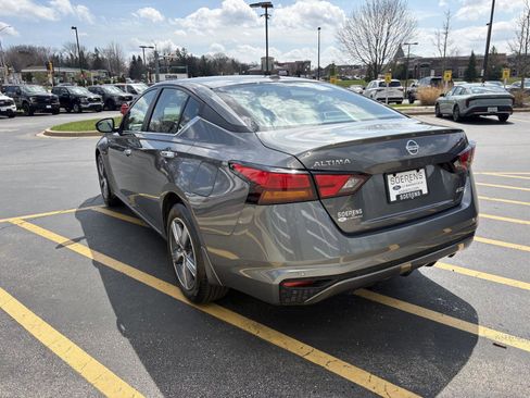 Used 2021 Nissan Altima 2.5 S AWD/4WD image 4