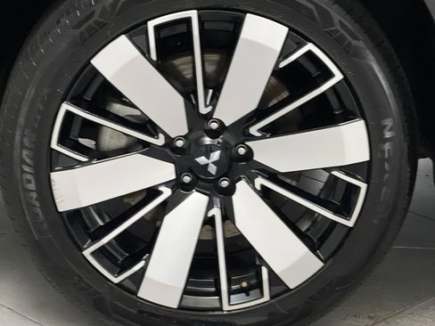 Used 2025 Mitsubishi Outlander SE FWD image 69