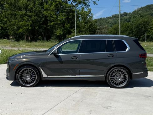 Used 2024 BMW ALPINA XB7 AWD/4WD image 8