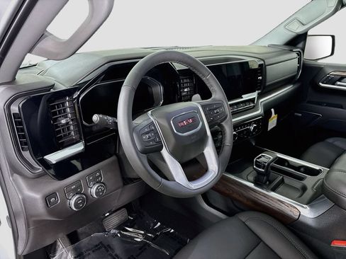 New 2026 GMC Sierra 1500 SLT w/ SLT Premium Package AWD/4WD image 9