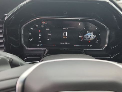 New 2026 GMC Sierra 1500 SLT image 21