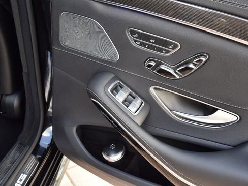 Used 2015 Mercedes-Benz S 63 AMG 4MATIC Sedan image 74