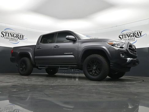 Used 2019 Toyota Tacoma SR5 RWD image 17