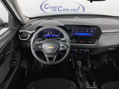 Certified 2025 Chevrolet TrailBlazer LT FWD image 14