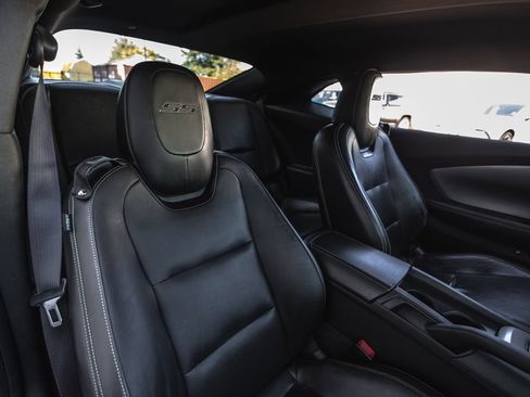 Used 2010 Chevrolet Camaro SS w/ RS Package RWD image 22