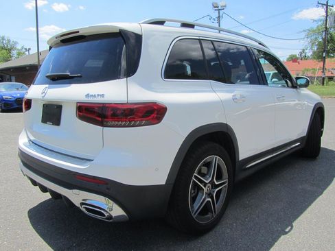 Used 2021 Mercedes-Benz GLB 250 4MATIC image 10