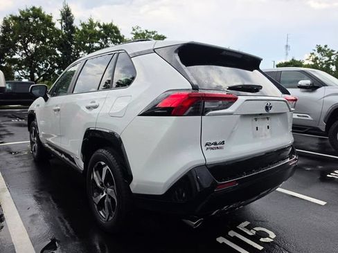 Used 2024 Toyota RAV4 SE w/ Weather & Moonroof Package AWD/4WD image 4