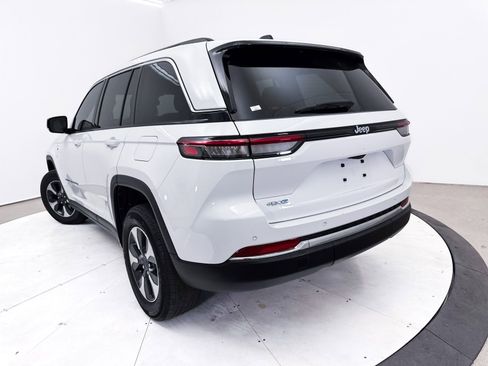 Used 2022 Jeep Grand Cherokee Limited 4xe AWD/4WD image 9
