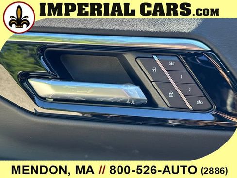 New 2026 Chevrolet Tahoe High Country AWD/4WD image 23