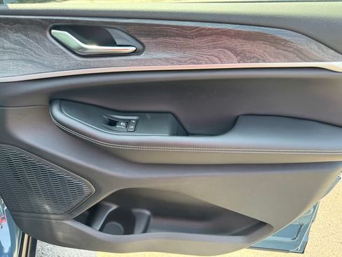 New 2026 Jeep Grand Cherokee Limited AWD/4WD image 13