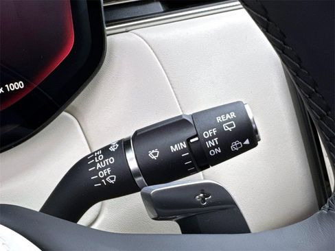 New 2025 Land Rover Range Rover SE image 27