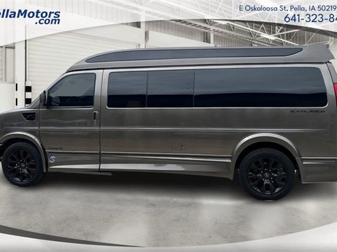 Used 2023 GMC Savana 2500 Extended image 6