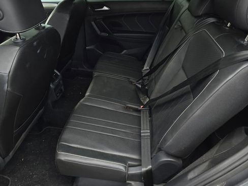 Used 2023 Volkswagen Tiguan SE R-Line FWD image 11
