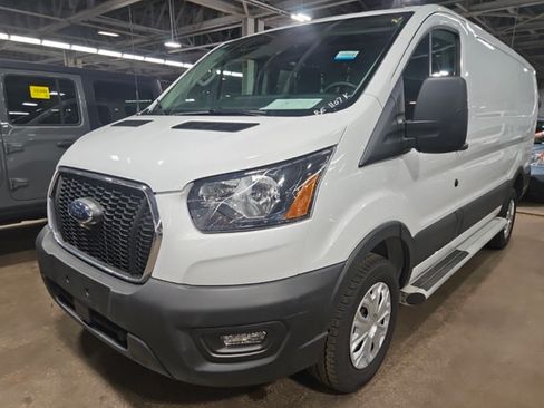 Used 2025 Ford Transit 250 Low Roof w/ Exterior Upgrade Package RWD image 3
