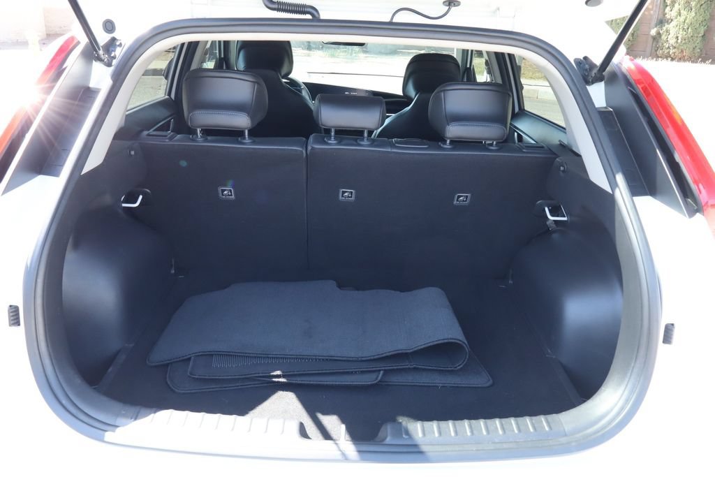 Used 2023 Kia Niro EX FWD image 32